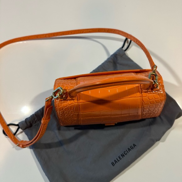 BALENCIAGA ORANGE TOP HANDLE - Picture 2 of 5